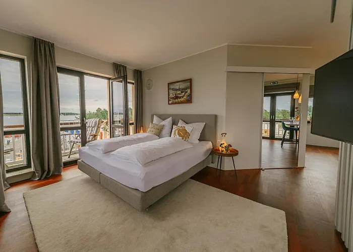 Seensuchtsresort 아파트 *